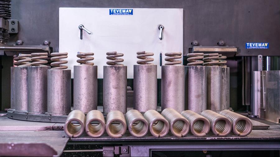 Technische veren op maat van UW toepassing