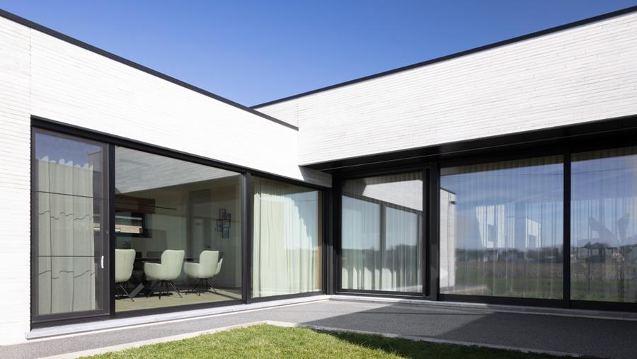 MINIMA: des portes et châssis de qualité à des prix imbattables