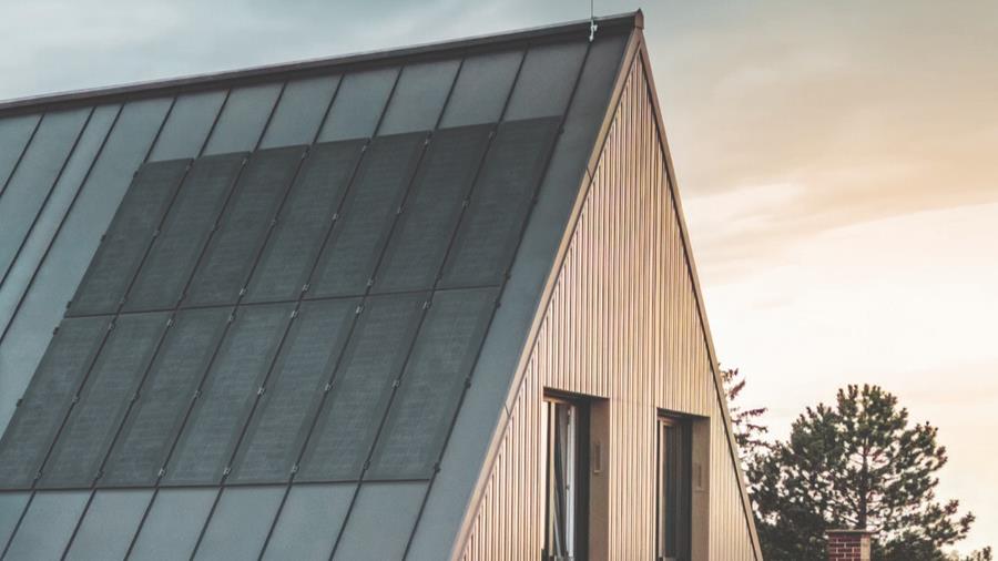 PREFA Solar: de kracht van de zon in een sterk aluminium dak